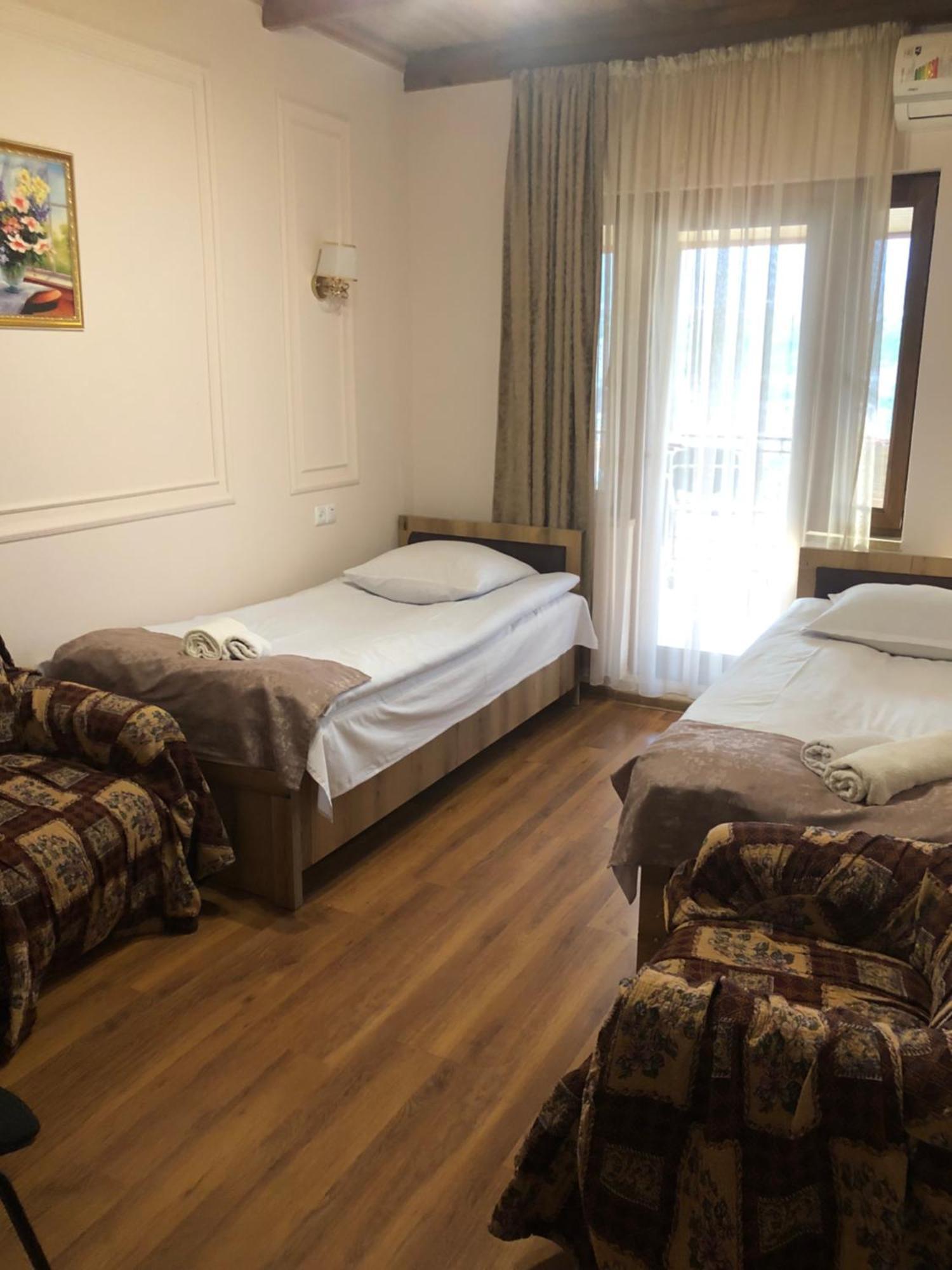 Guest House Anahit Ijevan Extérieur photo